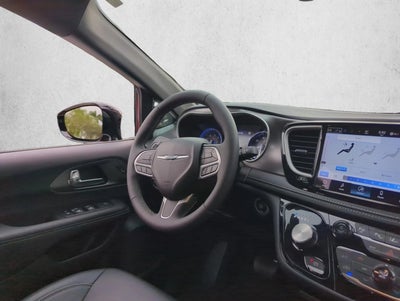 2025 Chrysler Pacifica Select AWD