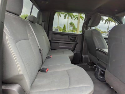 2022 RAM 3500 Tradesman 4x4 Crew Cab 8' Box