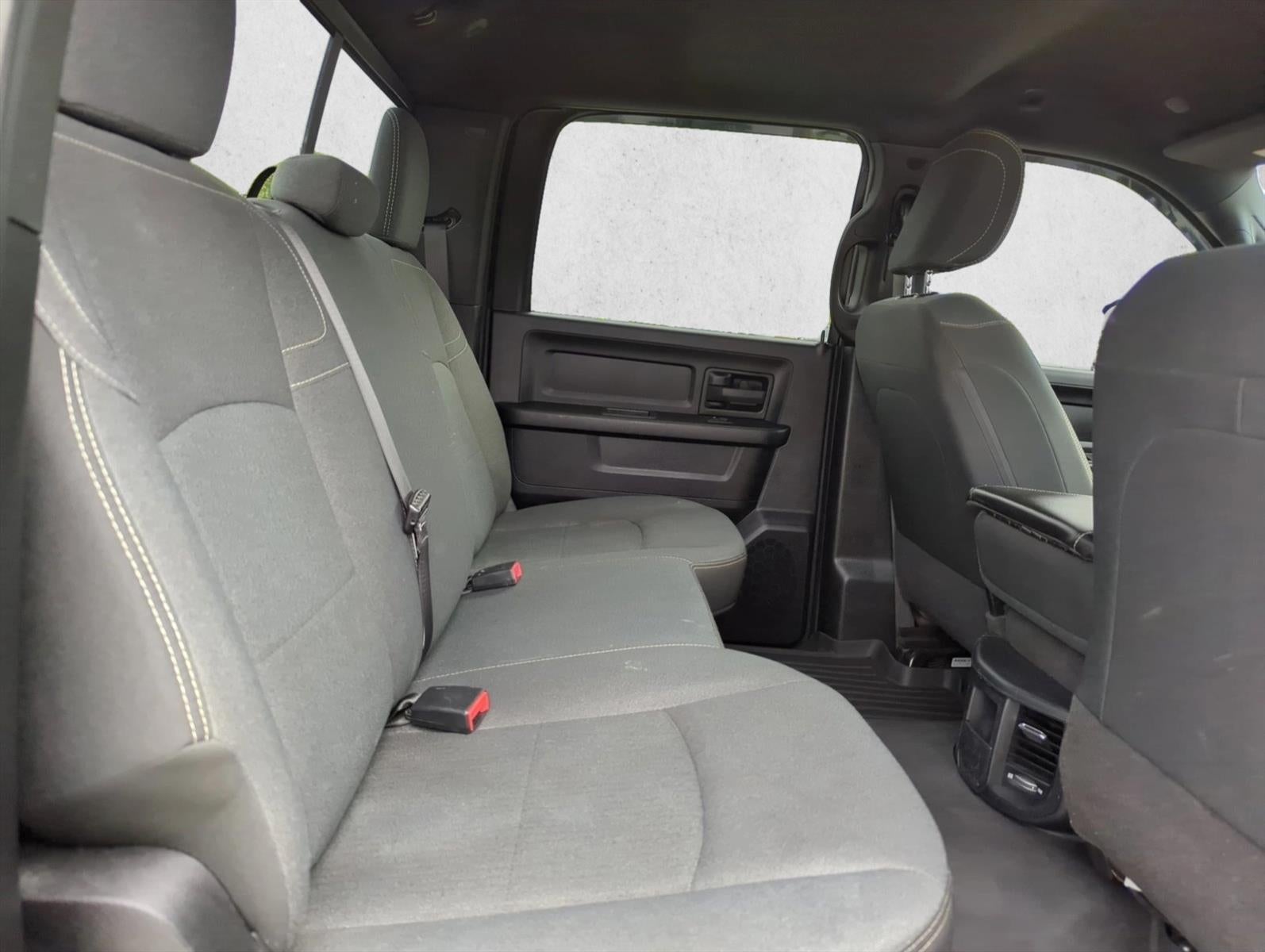 2022 RAM 3500 Tradesman 4x4 Crew Cab 8' Box