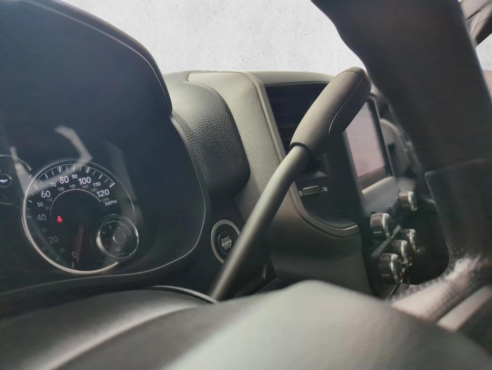 2022 RAM 3500 Tradesman 4x4 Crew Cab 8' Box