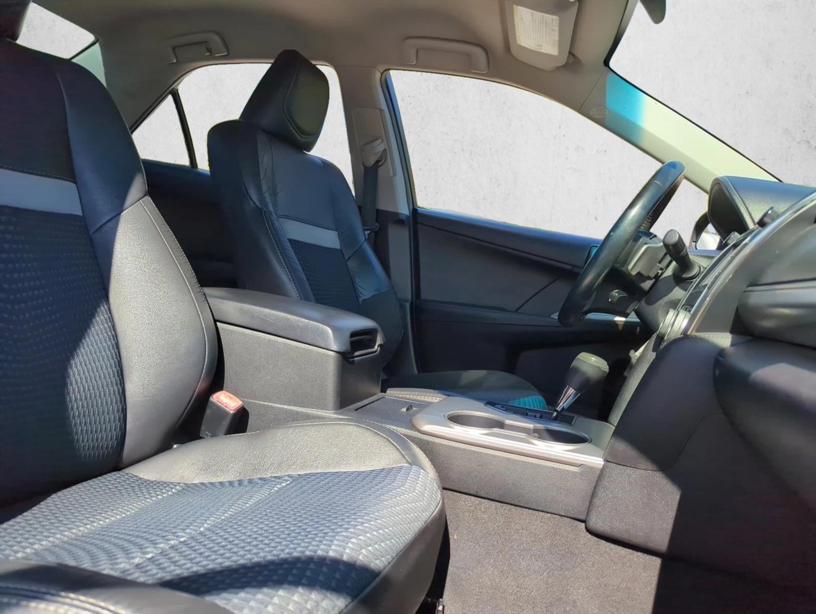 2012 Toyota Camry 4dr Sdn I4 Auto SE (Natl)