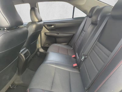 2017 Toyota Camry SE Auto (SE)
