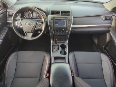 2017 Toyota Camry SE Auto (SE)