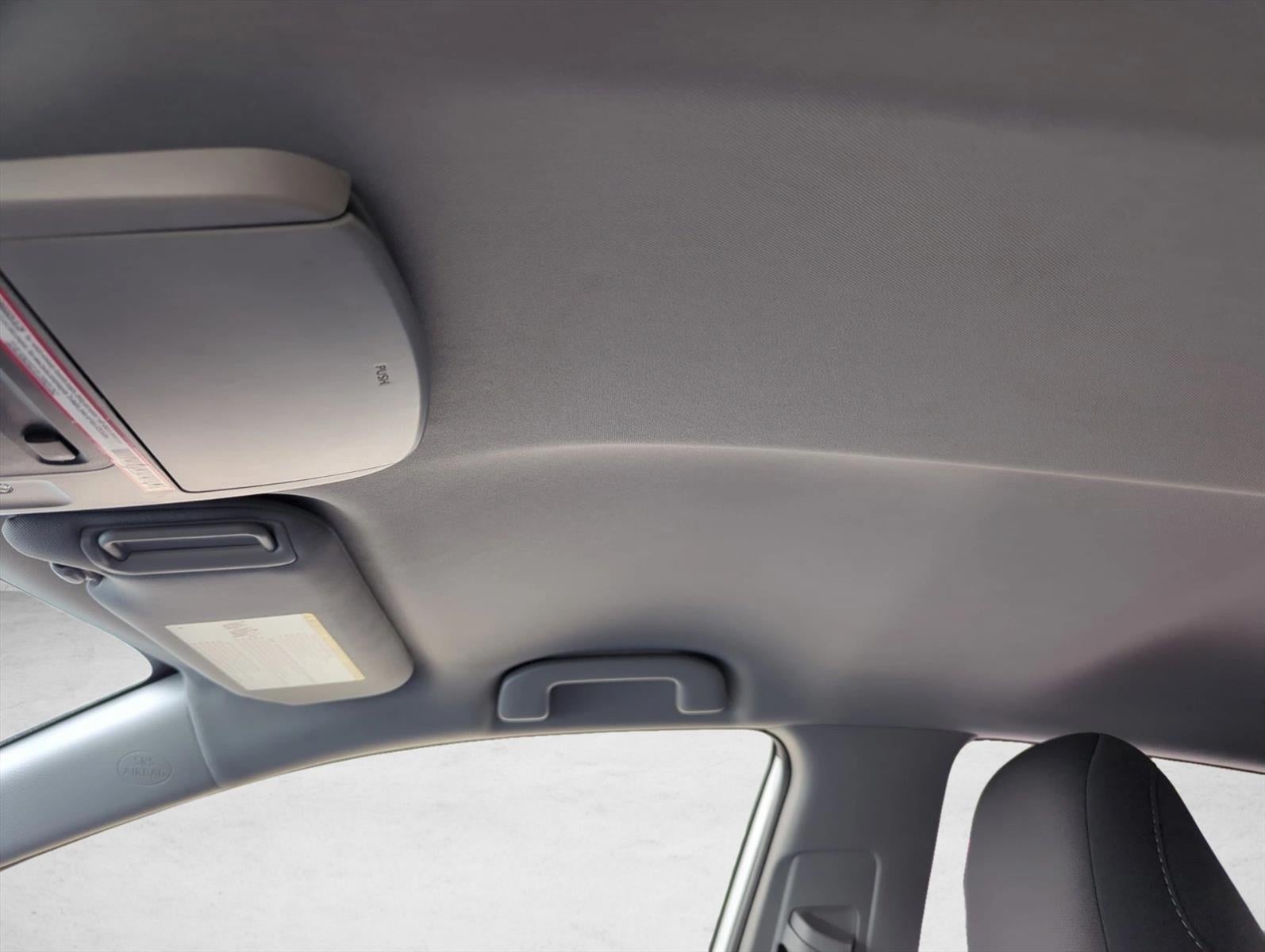 2023 Toyota Camry LE Auto (SE)