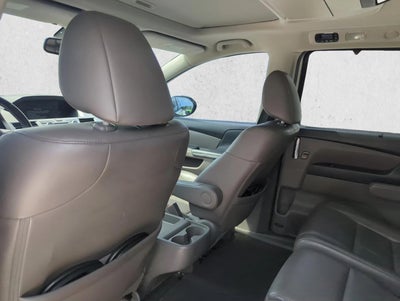 2016 Honda Odyssey Touring Elite with DVD Rear Entertainment System and Navigation