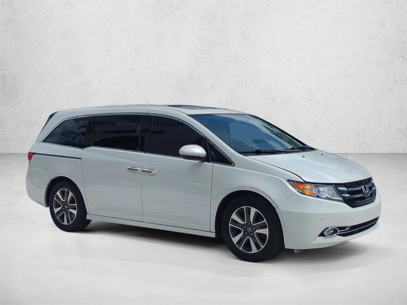 2016 Honda Odyssey Touring Elite with DVD Rear Entertainment System and Navigation