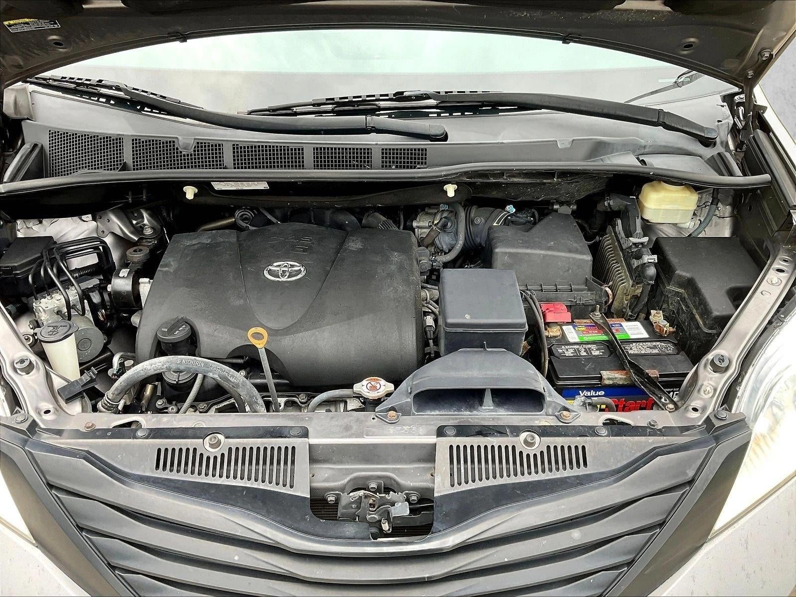 2017 Toyota Sienna L FWD 7-Passenger (Natl)