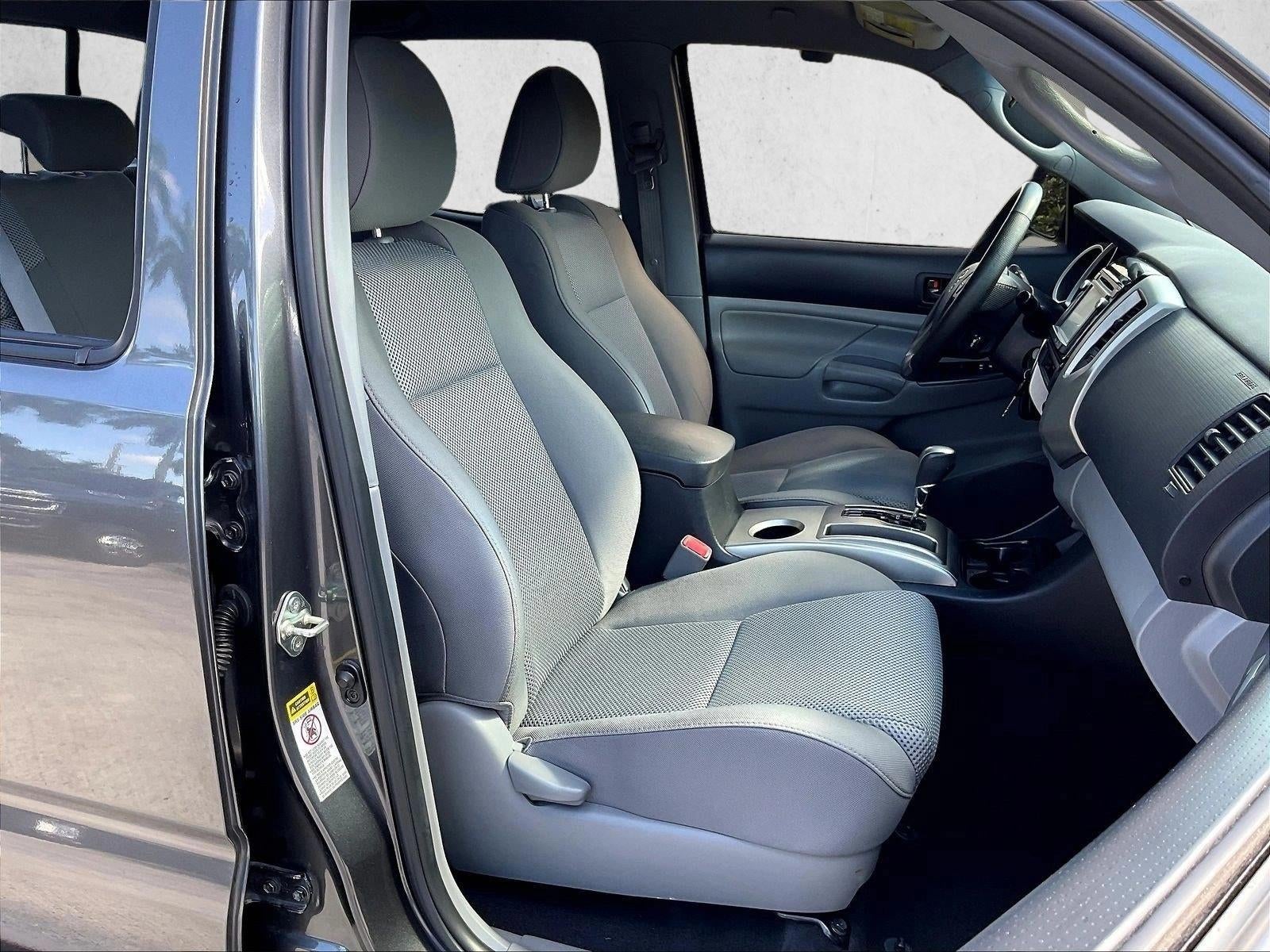 2014 Toyota Tacoma 4WD Double Cab Short Bed V6 Manual (Natl)