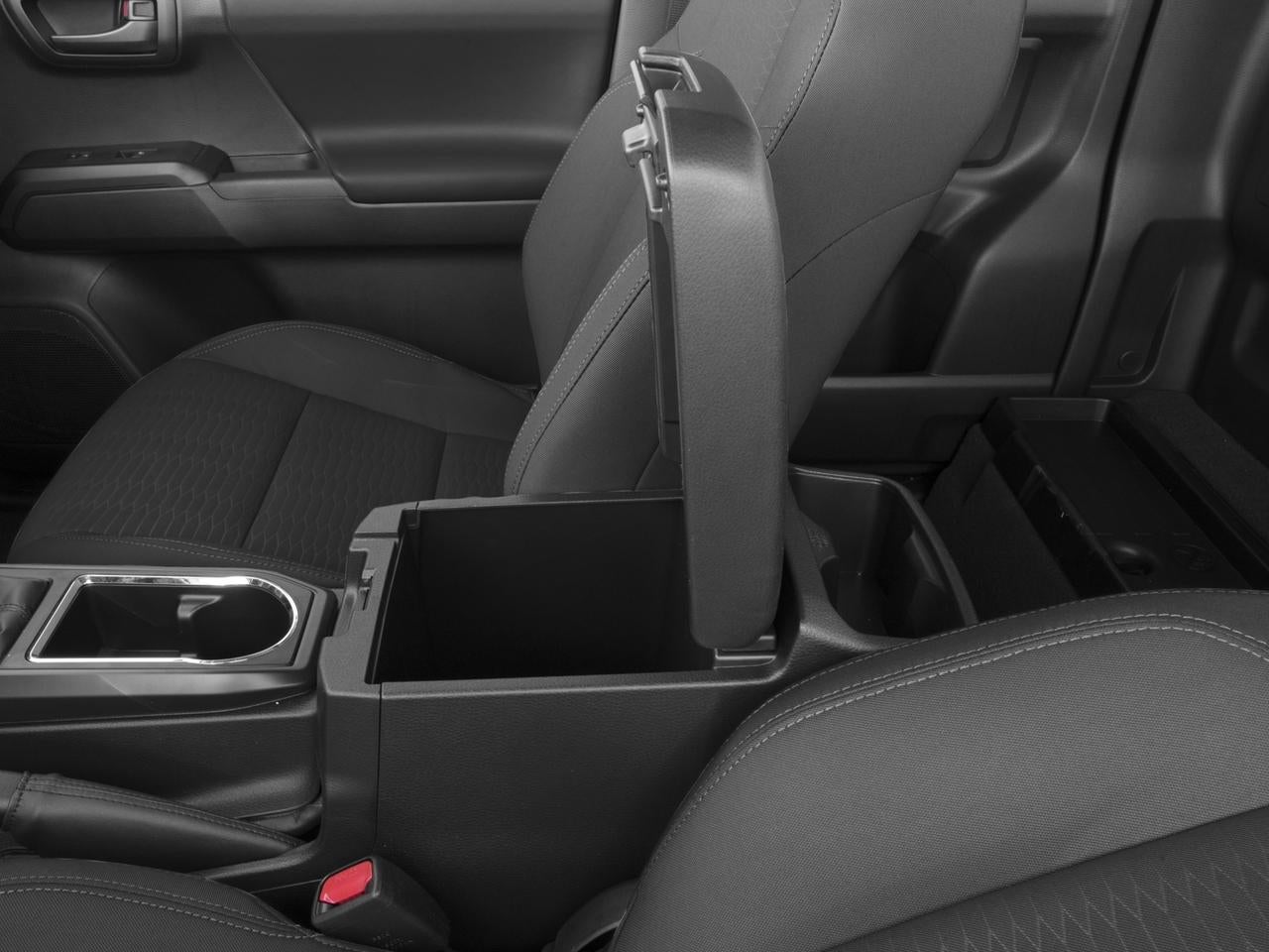 2017 Toyota Tacoma SR Access Cab 6' Bed I4 4x2 AT (GS)