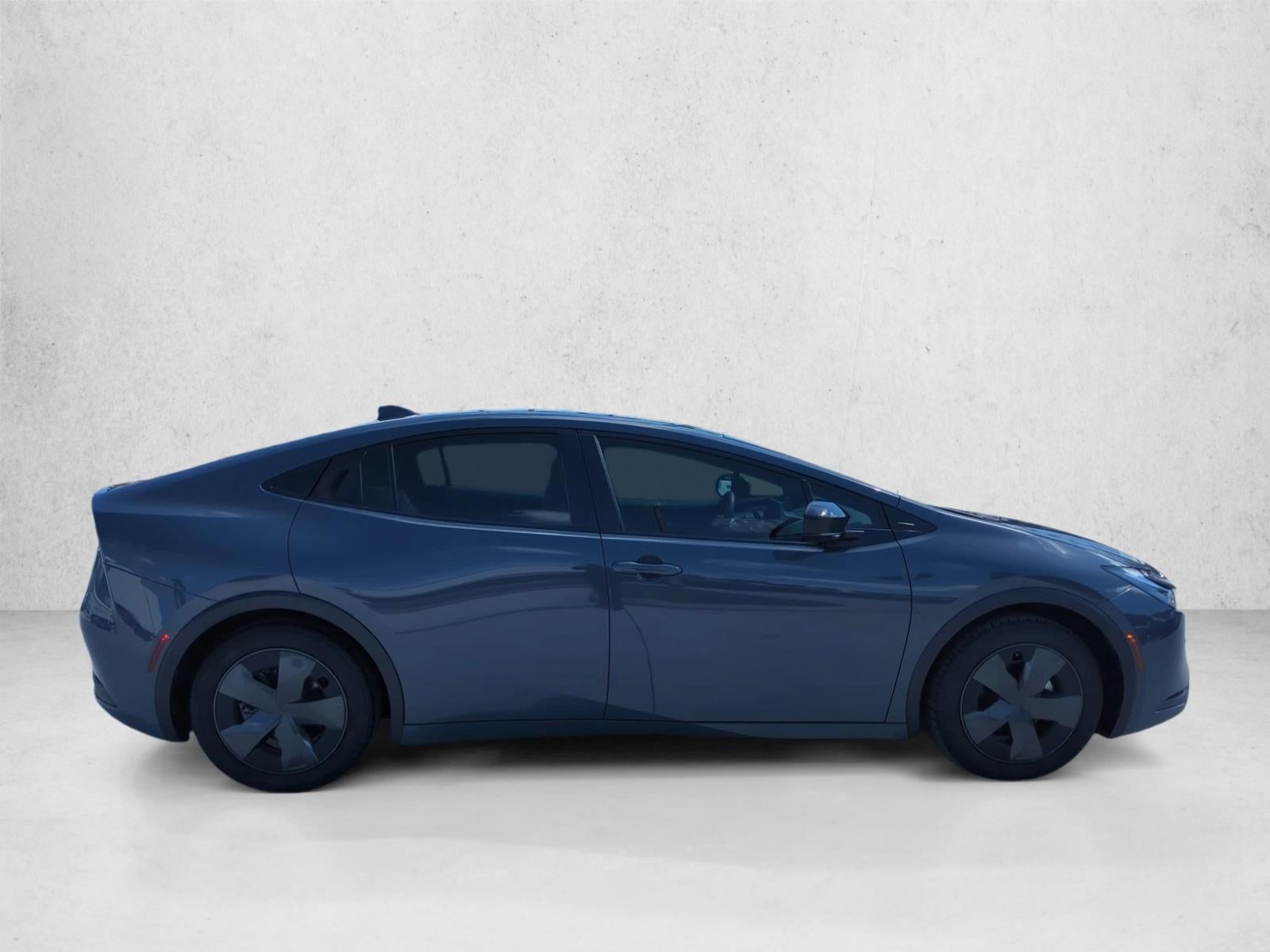 2024 Toyota Prius LE (Natl)