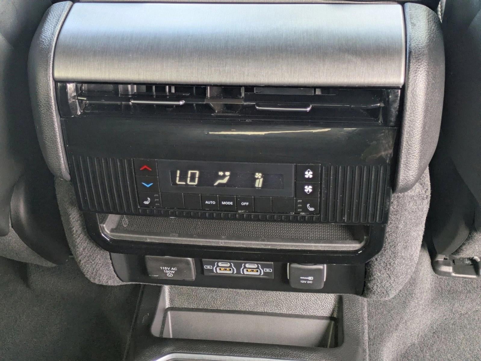 2024 Jeep Wagoneer Series II Carbide 4x4