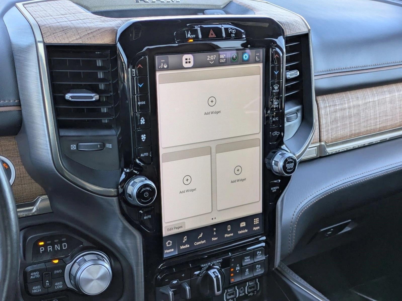 2022 RAM 1500 Longhorn 4x4 Crew Cab 5'7" Box