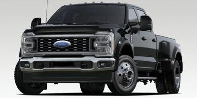 2023 Ford Super Duty F-450 DRW LARIAT 4WD Crew Cab 8' Box