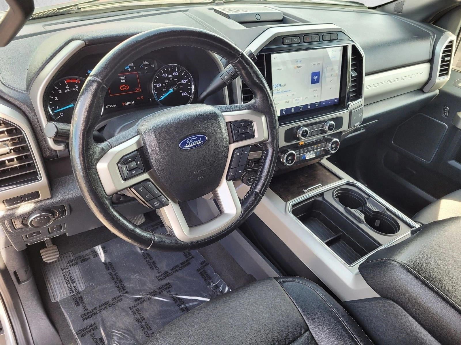 2022 Ford Super Duty F-450 DRW LARIAT 4WD Crew Cab 8' Box