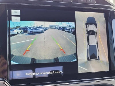 2022 Ford Super Duty F-450 DRW LARIAT 4WD Crew Cab 8' Box