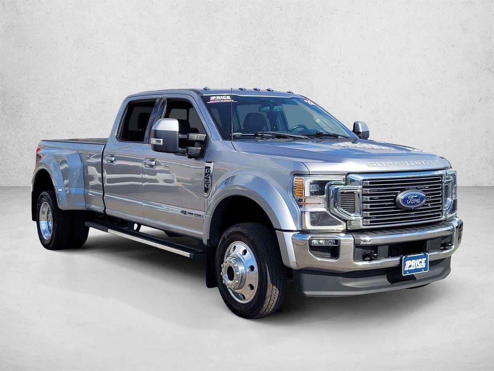 2022 Ford Super Duty F-450 DRW LARIAT 4WD Crew Cab 8' Box