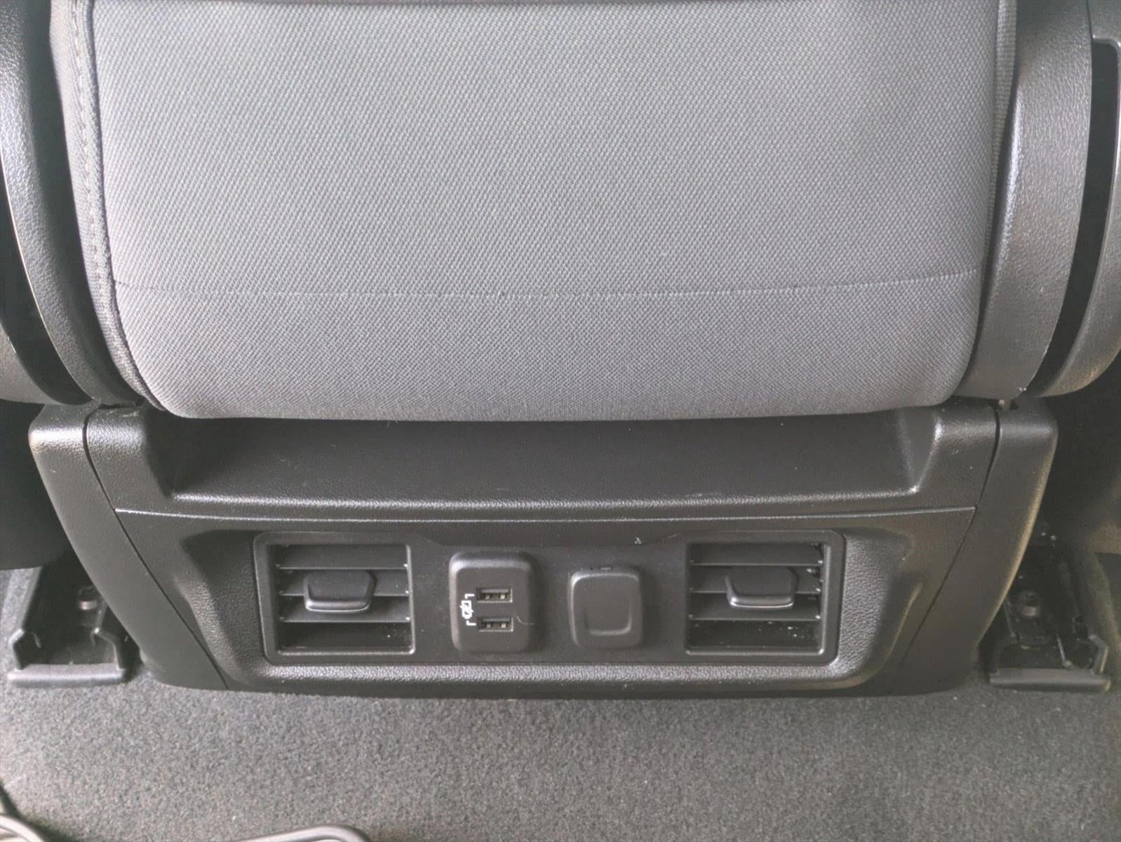 2021 Chevrolet Silverado 1500 Crew Cab Short Box 2-Wheel Drive LT