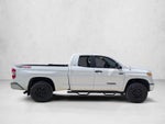 2017 Toyota Tundra 4WD 4WD SR5 Double Cab 6.5' Bed 5.7L (Natl)