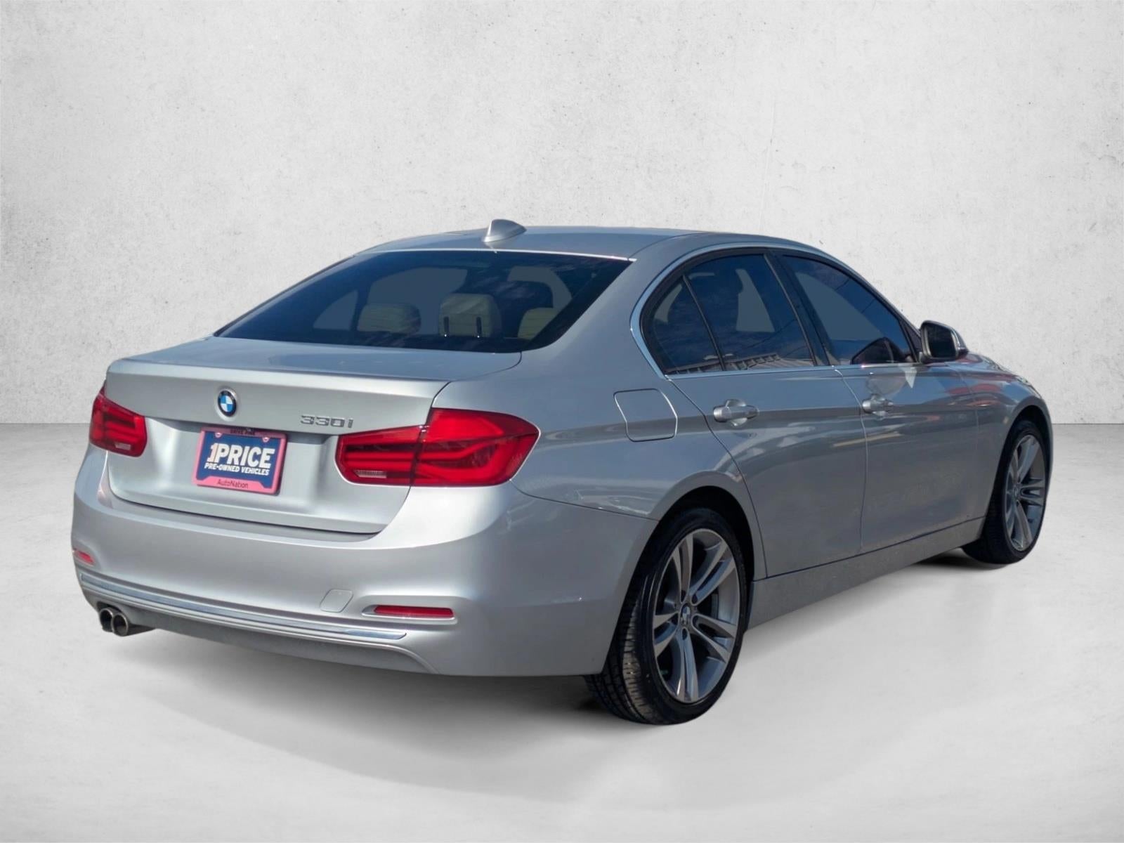 2018 BMW 330i Sedan