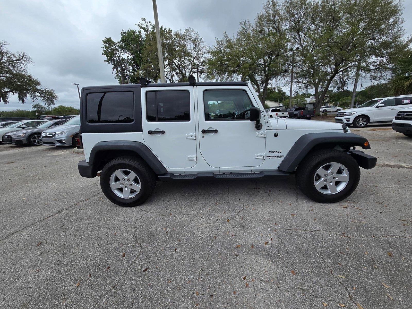 2015 Jeep Wrangler Unlimited 4WD 4dr Sport