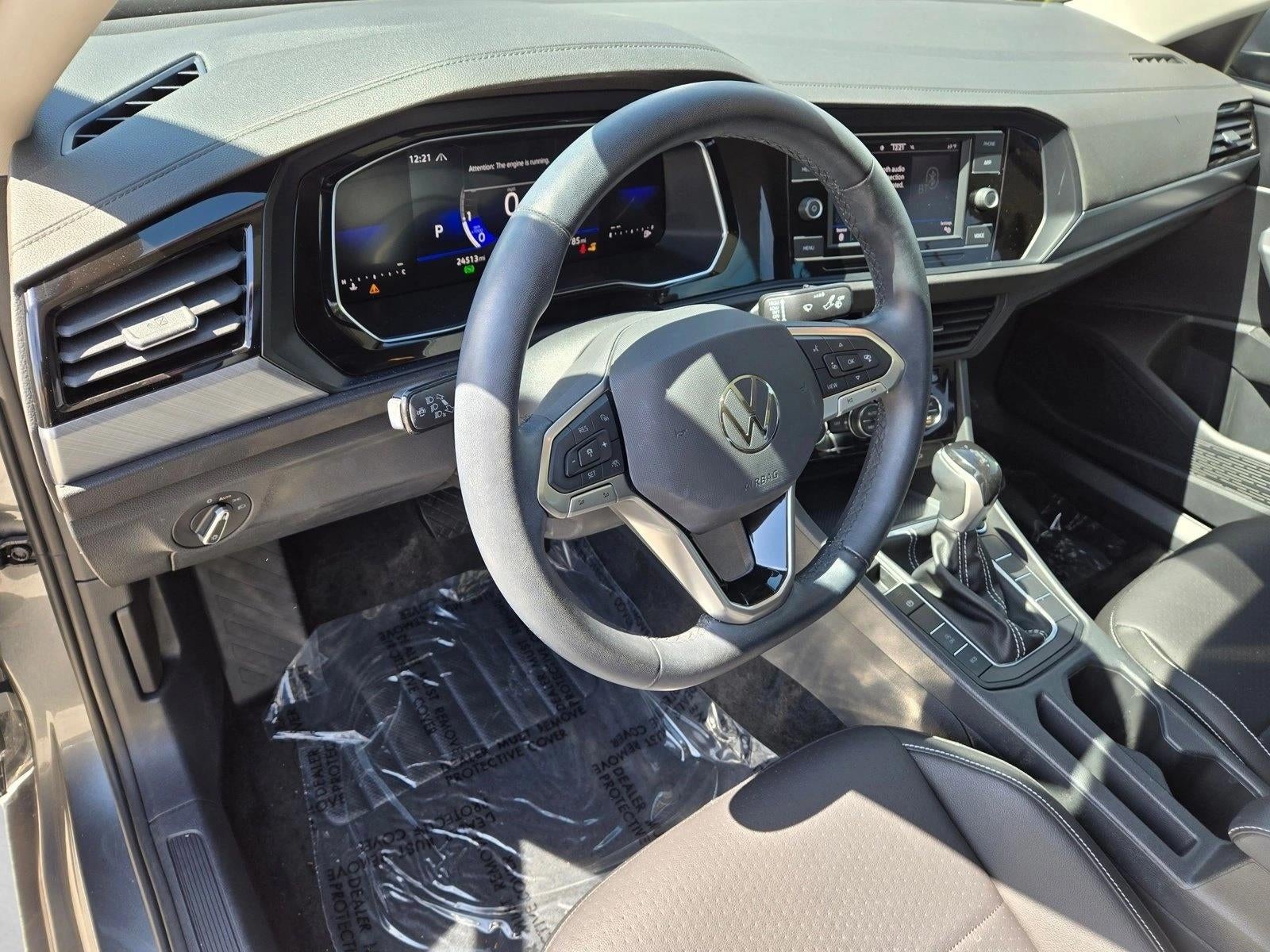 2023 Volkswagen Jetta SE Auto