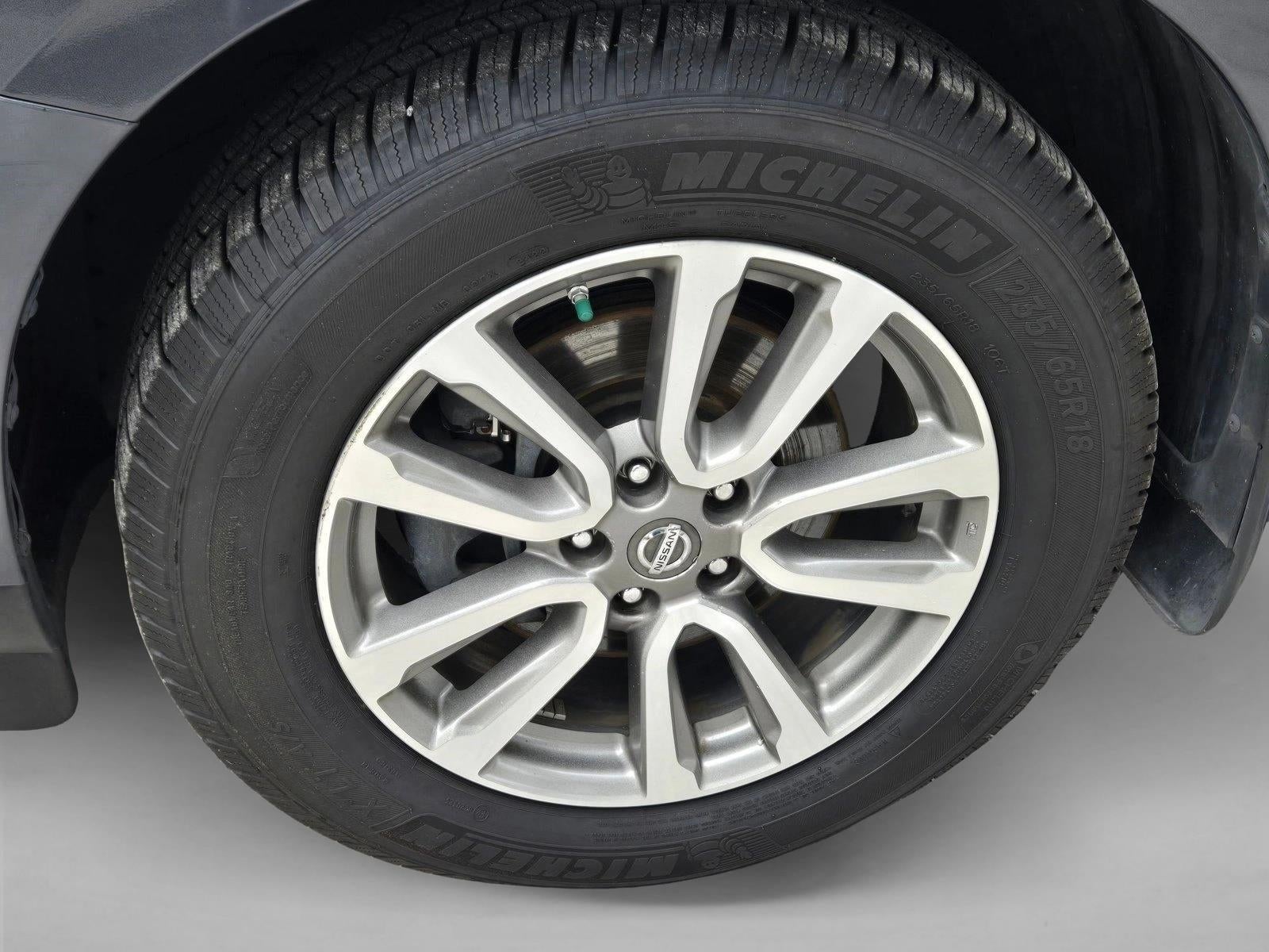 2013 Nissan Pathfinder 2WD 4dr SL