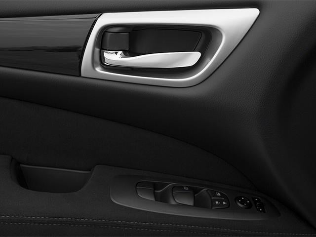 2013 Nissan Pathfinder 2WD 4dr SL