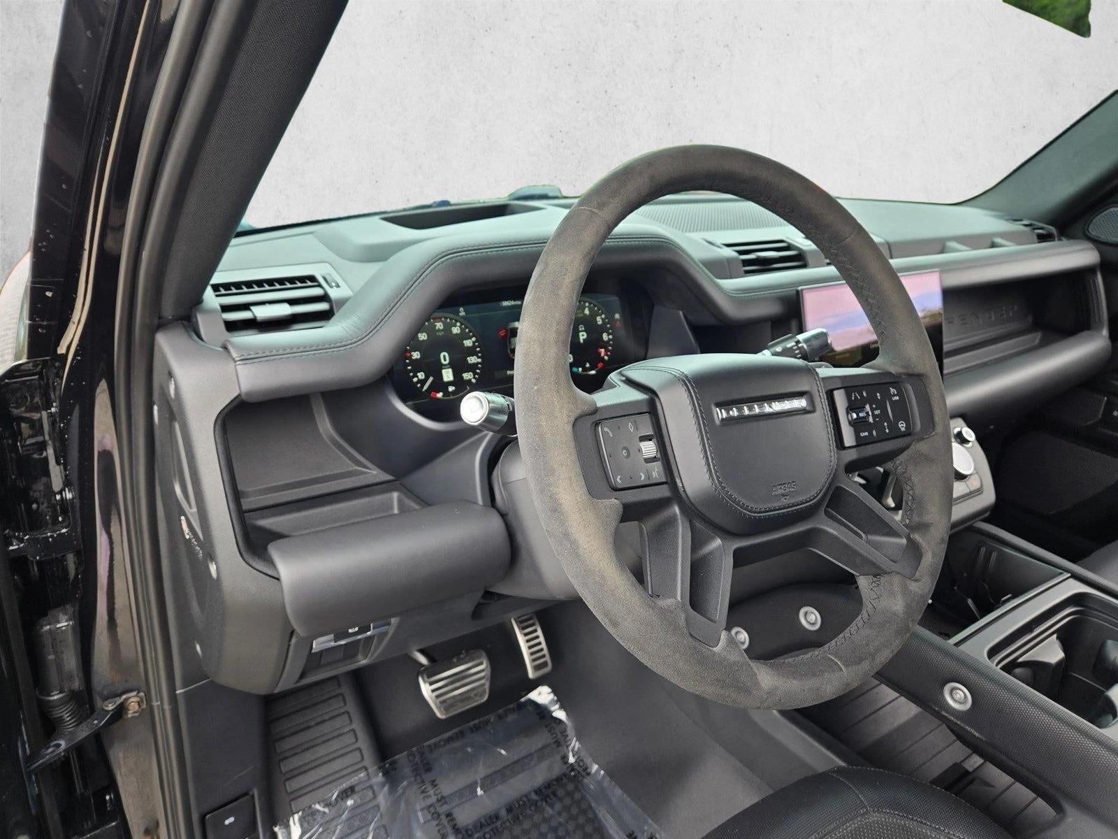 2022 Land Rover Defender 110 V8 AWD