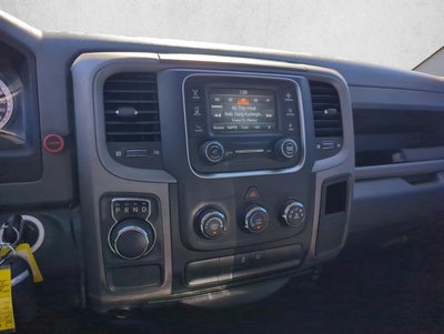 2018 RAM 1500 Express 4x2 Crew Cab 5'7" Box