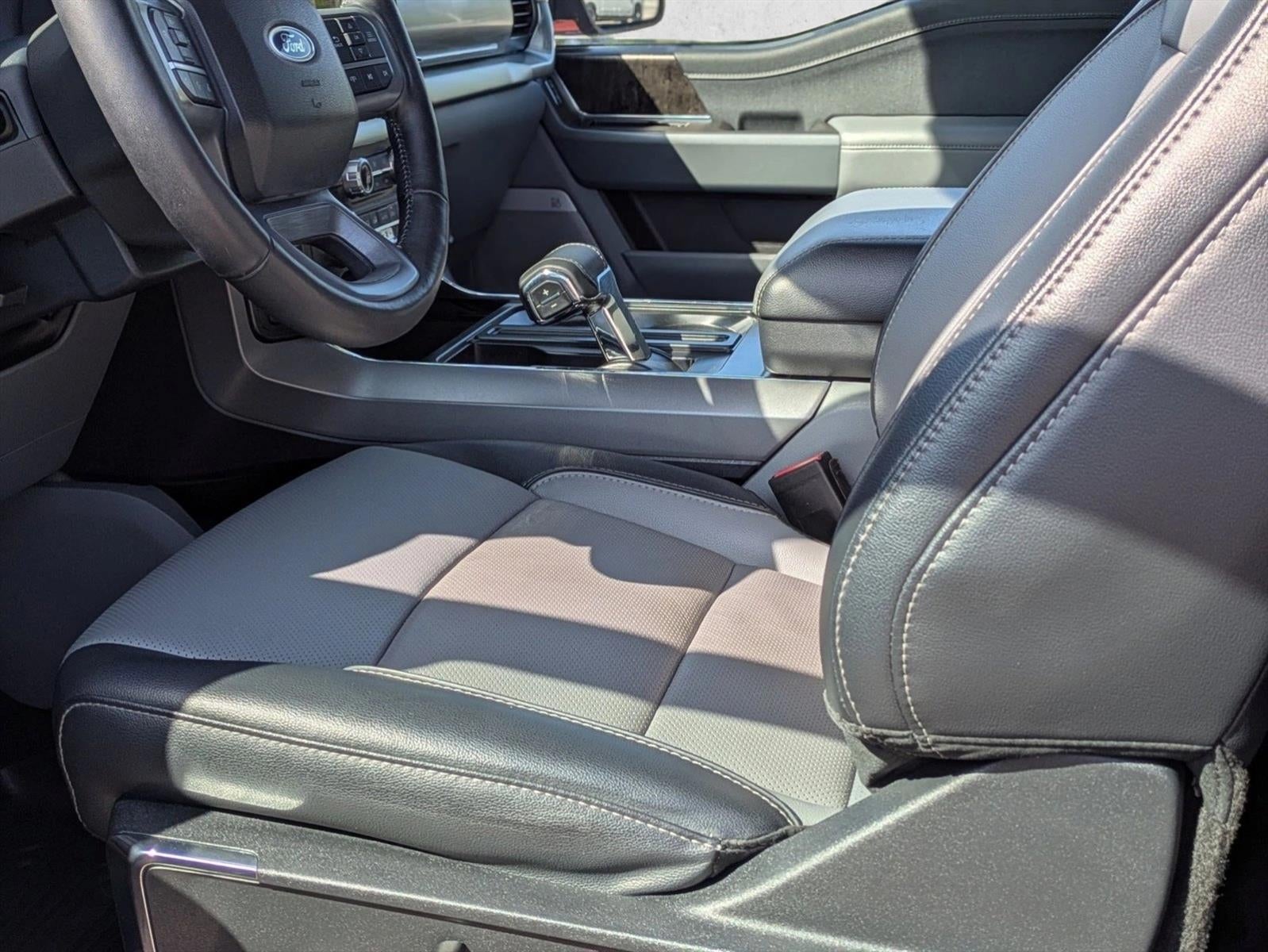 2023 Ford F-150 LARIAT 4WD SuperCrew 5.5' Box