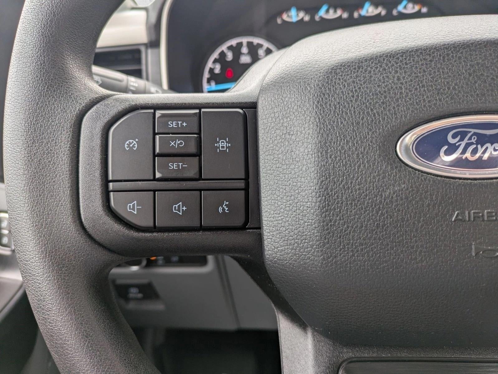 2022 Ford F-150 XL 2WD Reg Cab 6.5' Box