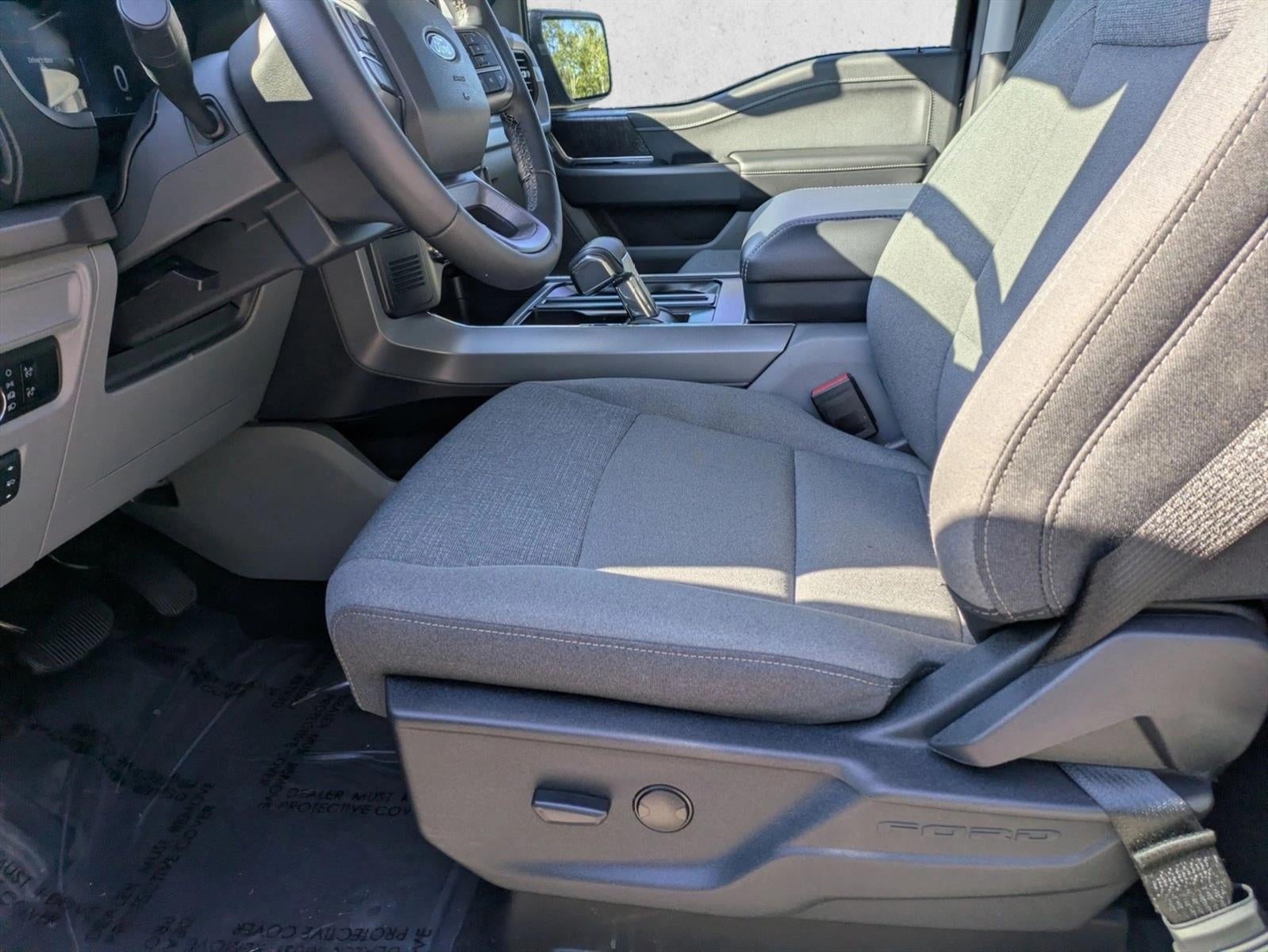 2025 Ford F-150 Lightning XLT 4WD SuperCrew 5.5' Box