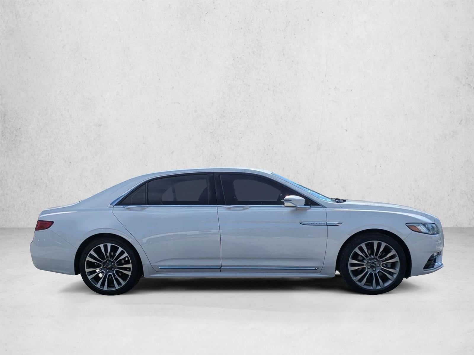 2017 Lincoln Continental Reserve FWD