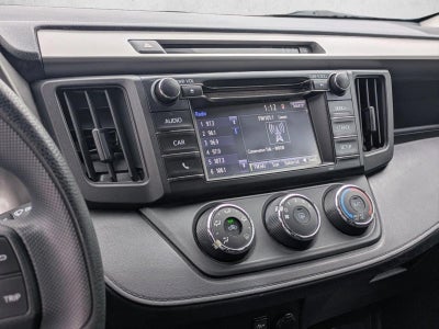 2017 Toyota RAV4 LE FWD (GS)