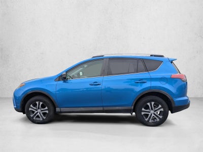 2017 Toyota RAV4 LE FWD (GS)