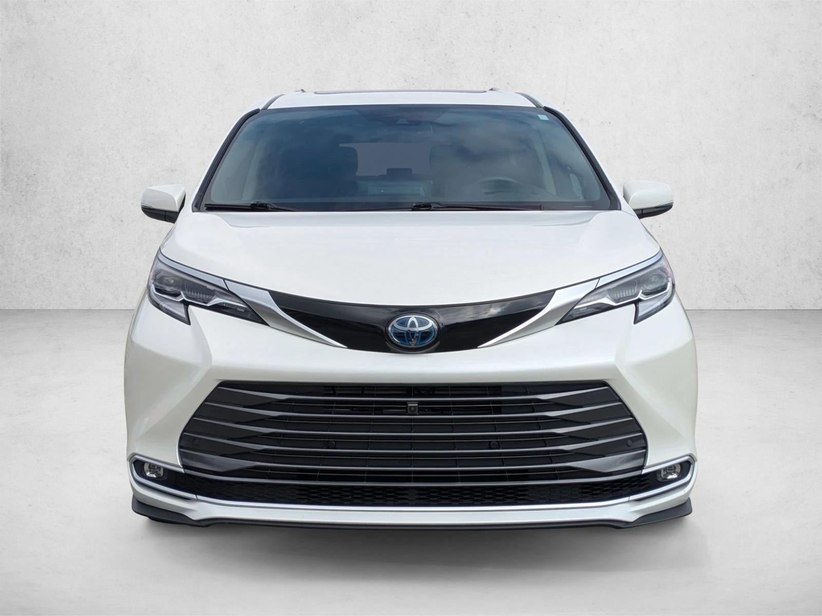 2021 Toyota Sienna Platinum FWD 7-Passenger (Natl)