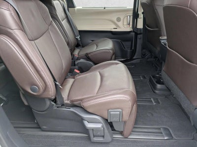 2021 Toyota Sienna Platinum FWD 7-Passenger (Natl)