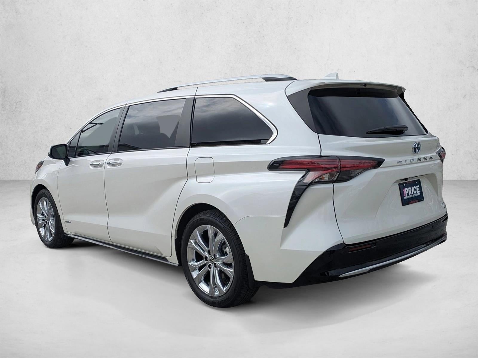 2021 Toyota Sienna Platinum FWD 7-Passenger (Natl)