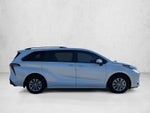 2024 Toyota Sienna XLE FWD 8-Passenger (Natl)