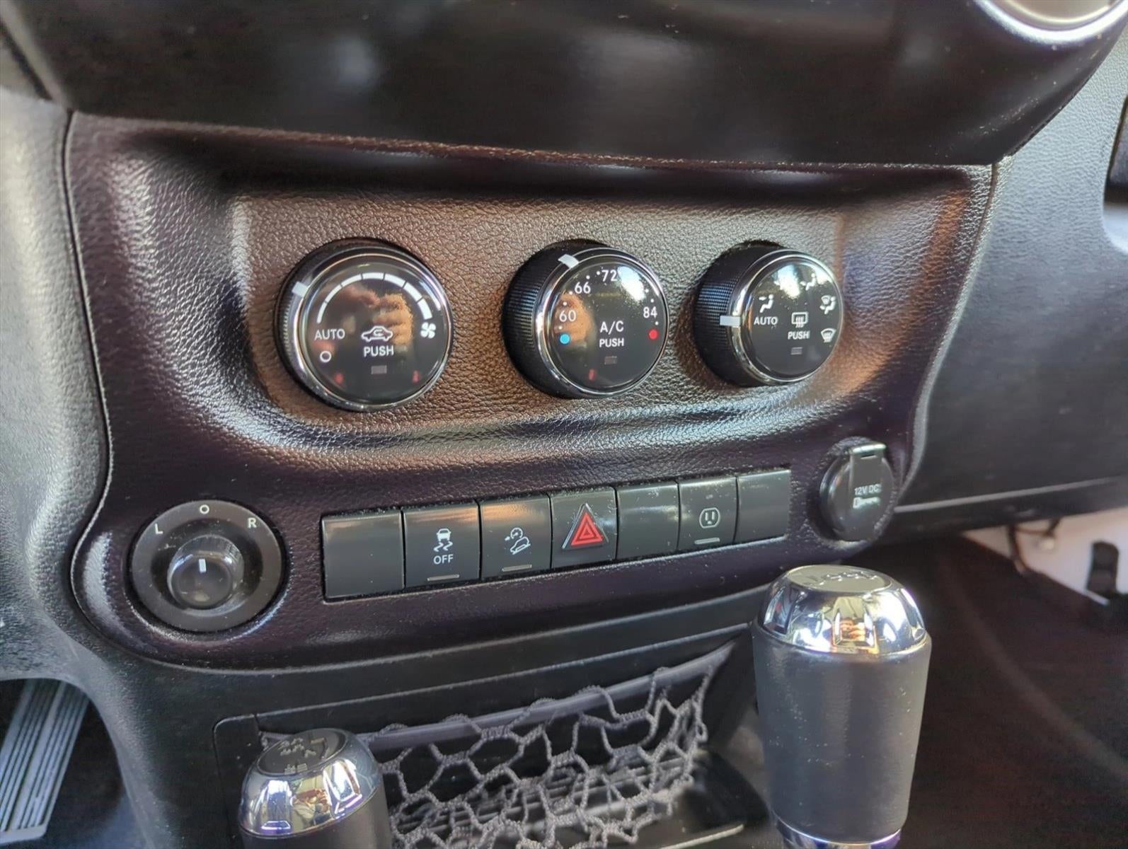 2015 Jeep Wrangler Unlimited 4WD 4dr Sahara