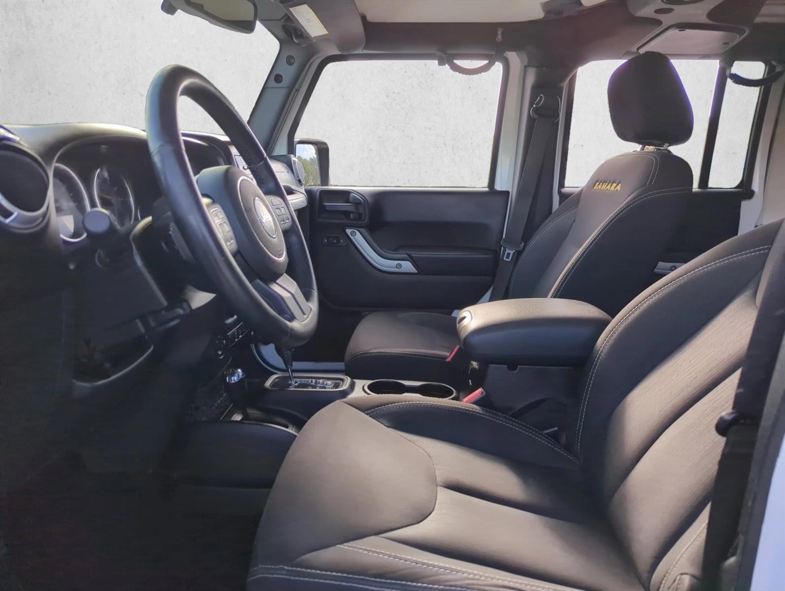 2015 Jeep Wrangler Unlimited 4WD 4dr Sahara