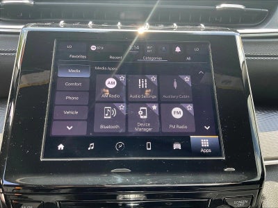 2025 Jeep Grand Cherokee Laredo 4x2