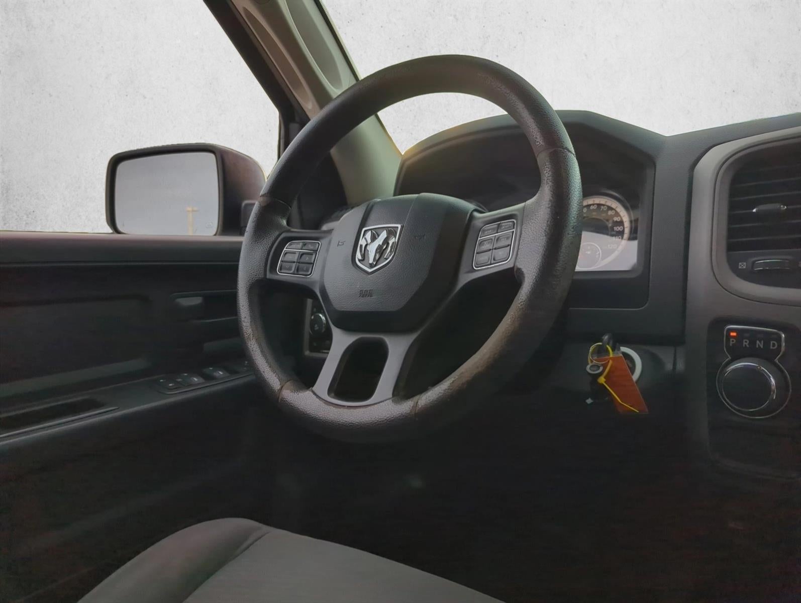 2017 RAM 1500 Express 4x2 Quad Cab 6'4" Box