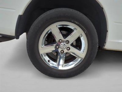 2017 RAM 1500 Express 4x2 Quad Cab 6'4" Box