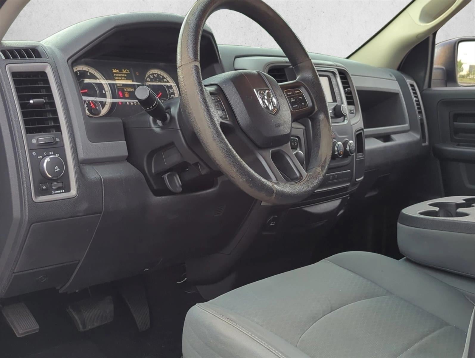 2017 RAM 1500 Express 4x2 Quad Cab 6'4" Box