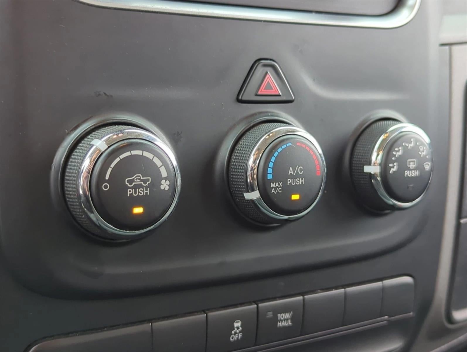 2017 RAM 1500 Express 4x2 Quad Cab 6'4" Box