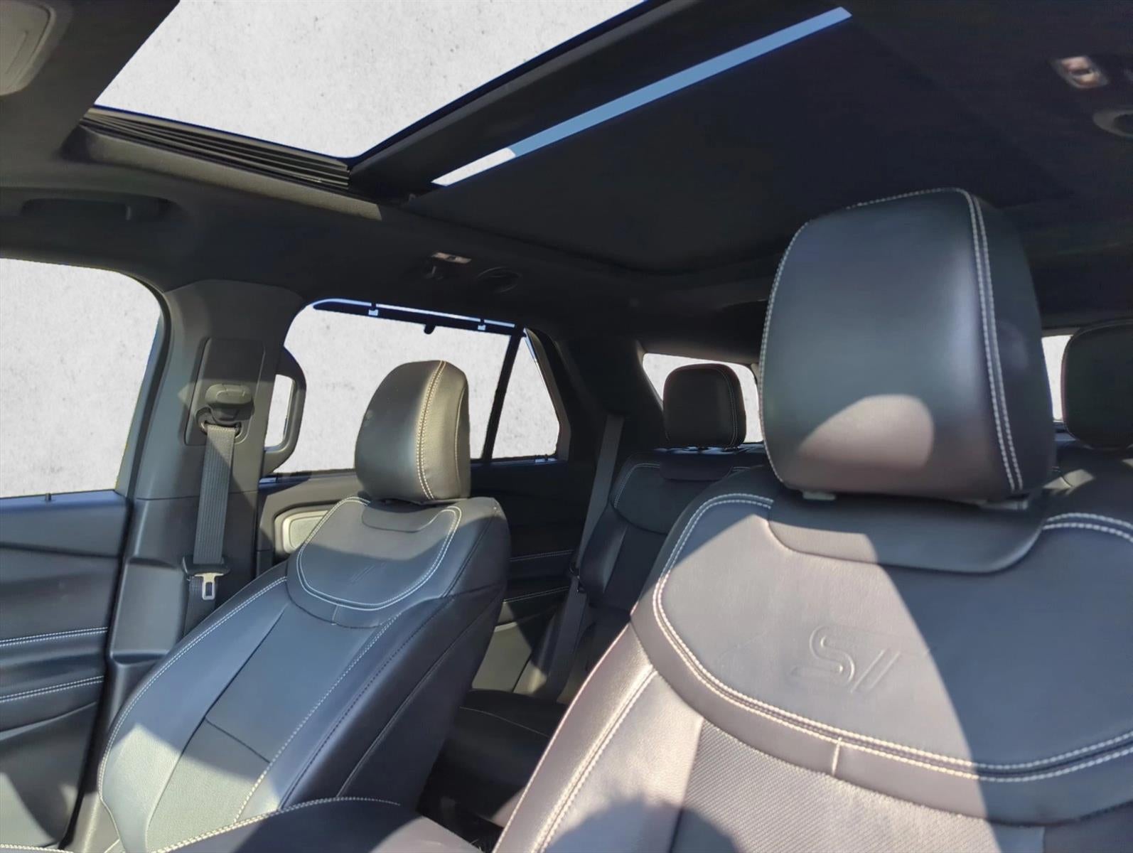 2023 Ford Explorer ST 4WD