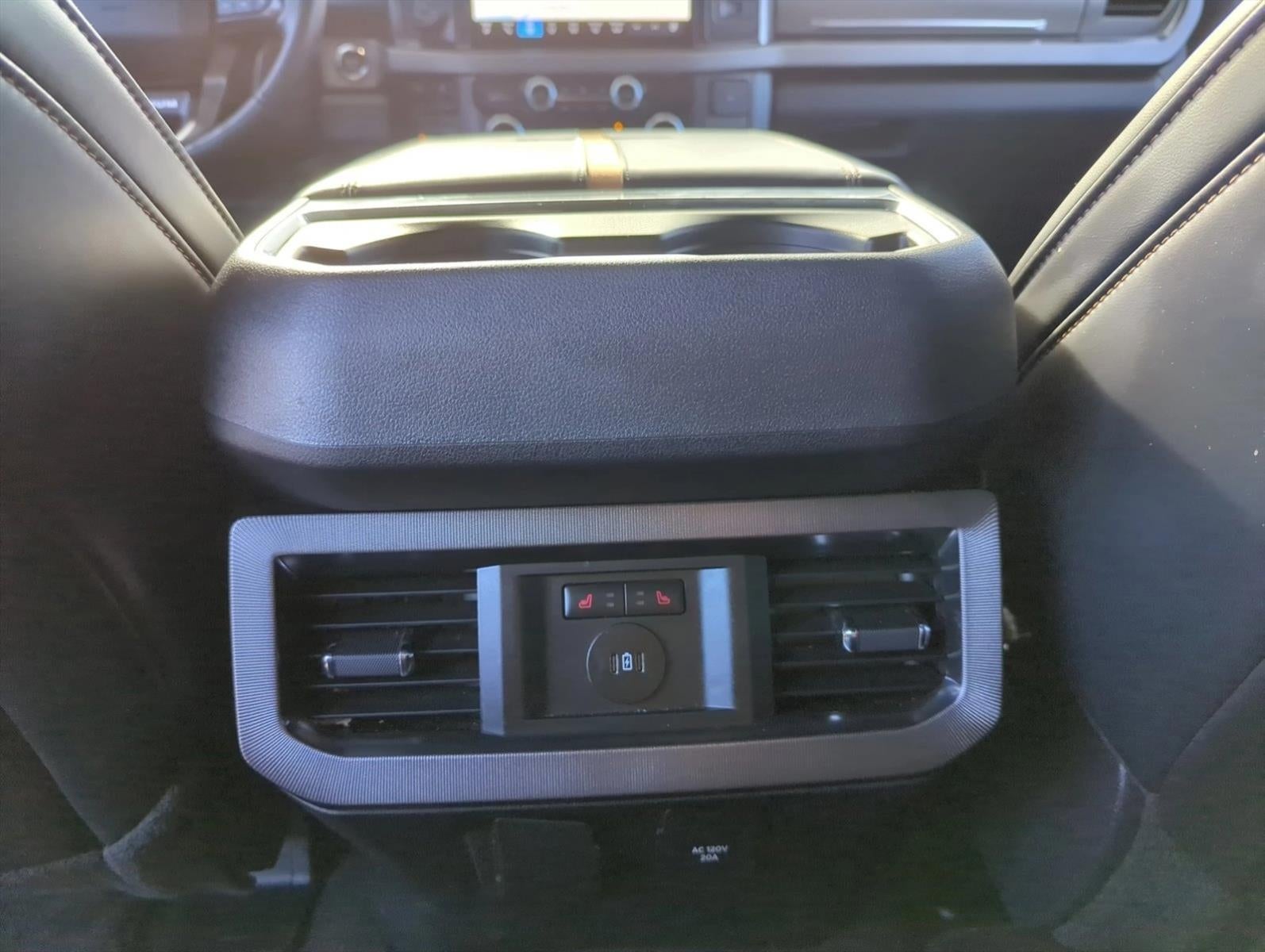 2024 Ford Super Duty F-450 DRW Platinum 4WD Crew Cab 8' Box