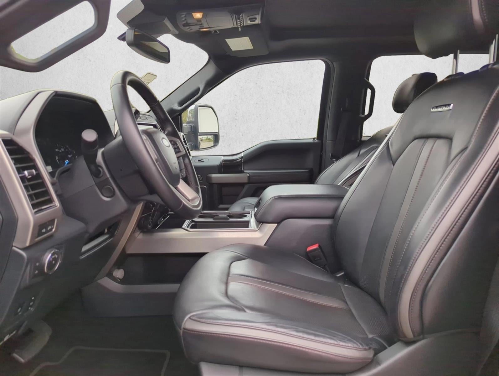 2022 Ford Super Duty F-450 DRW Platinum 4WD Crew Cab 8' Box