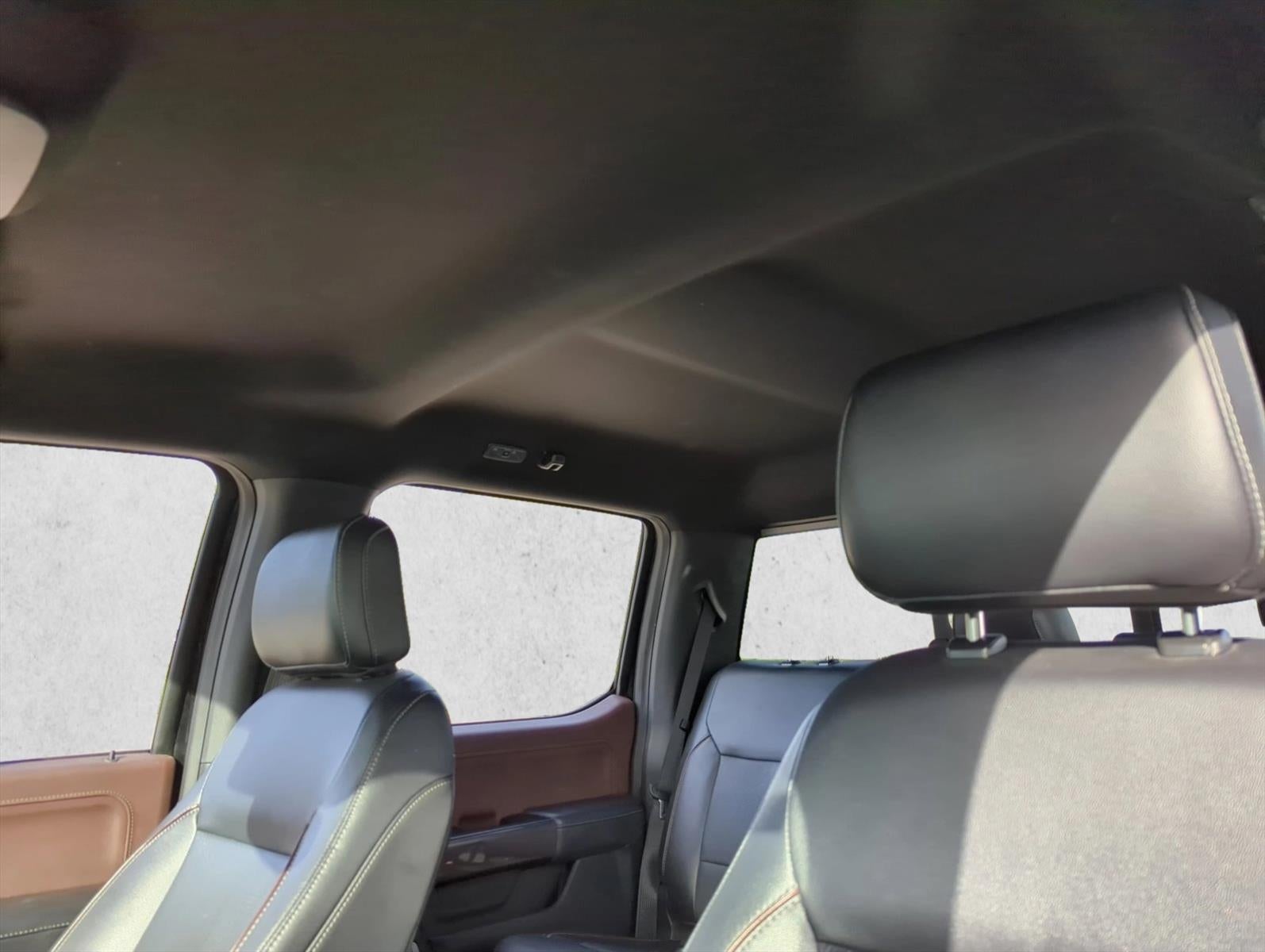 2022 Ford F-150 LARIAT 4WD SuperCrew 5.5' Box